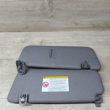 kozyrek-solncezashhitnyi-hyundai-solaris-art-40048-big-3