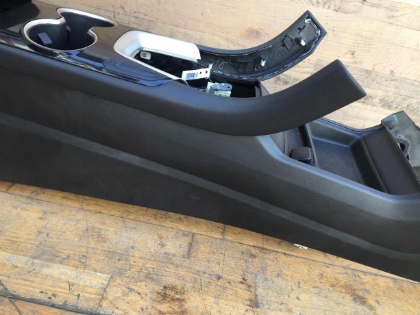 podlokotnik-tonnel-ford-fusion-usa-ford-mondeo-5-se-ecoboost-art-40078-big-1