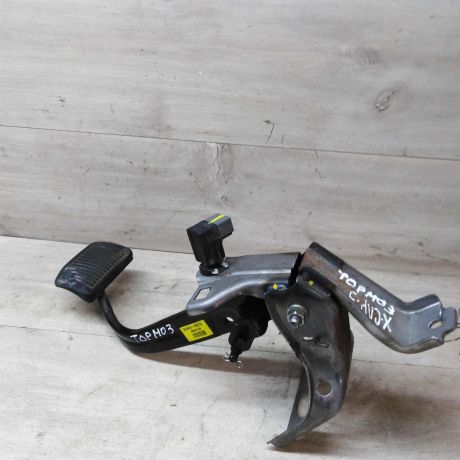 pedal-tormoza-hyundai-solaris-art-40095-big-0