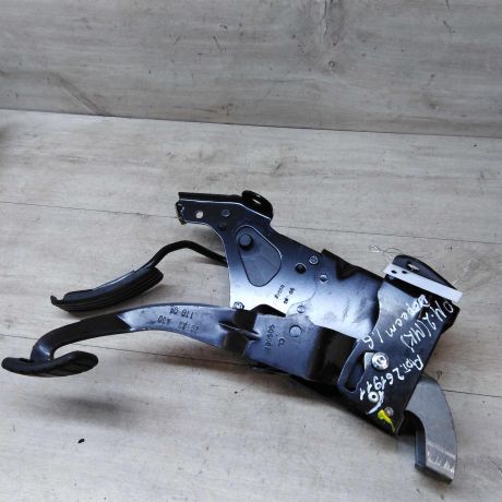 pedalnyi-uzel-renault-megane-2-do-rest-art-40117-big-1