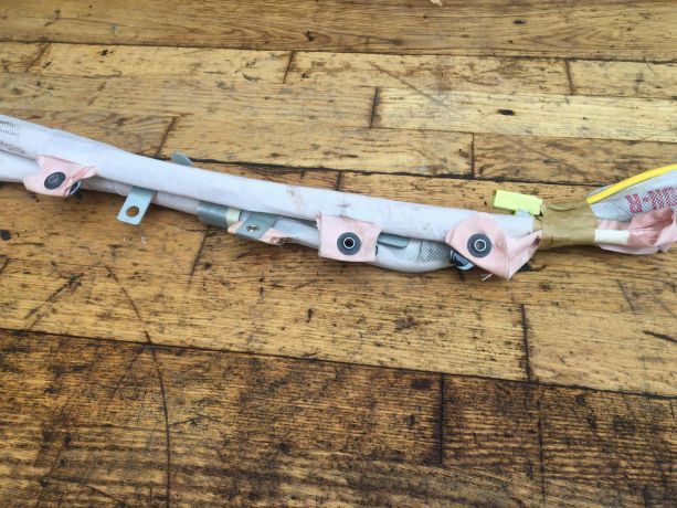 poduska-bezopasnosti-airbag-pravaia-v-krysu-mazda-6-gg-art-40166-big-3