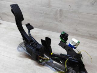 pedal-gaza-ford-focus-2-do-rest-art-40258