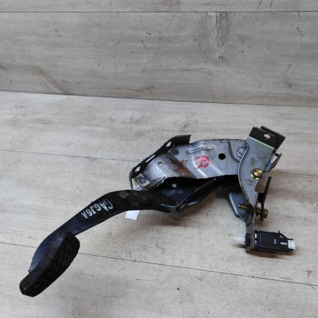 pedal-tormozov-mazda-6-gg-art-40319-big-1