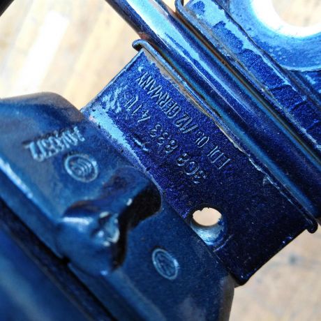 petlia-dveri-zadniaia-levaia-volkswagen-passat-b7-art-41211-big-3