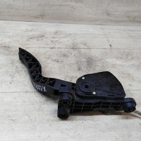 pedal-gaza-hyundai-solaris-art-41229-big-3