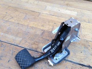 pedal-tormoza-volkswagen-passat-b7-art-41353