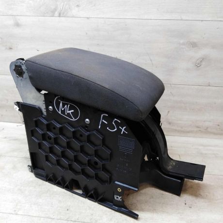 podlokotnik-volkswagen-golf-plus-art-41791-big-2