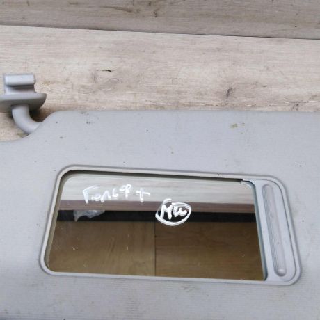 kozyrek-solncezashhitnyi-volkswagen-golf-plus-art-41798-big-2