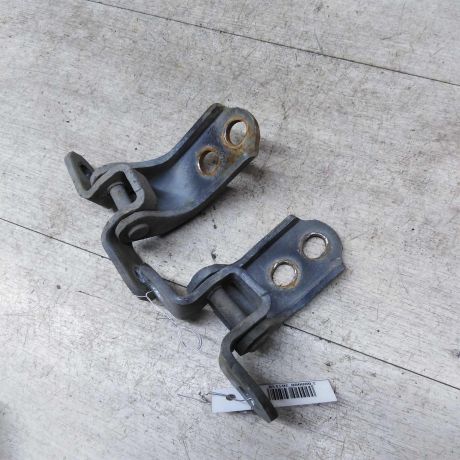 petlia-peredniaia-dveri-toyota-rav4-ii-xa20-art-42252-big-1