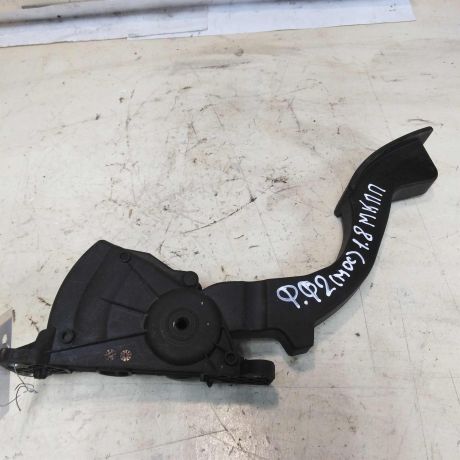 pedal-gaza-ford-focus-2-rest-18-qqdb-art-42730-big-0