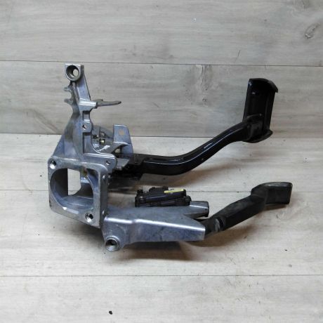 pedalnyi-uzel-akpp-volkswagen-passat-b5-gp-art-43028-big-2