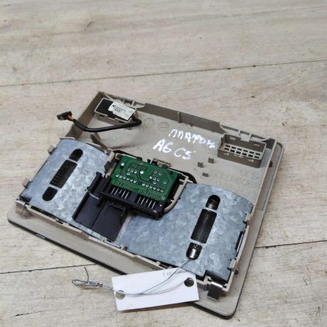 plafon-salonnyi-audi-a6-c5-art-43120-big-3