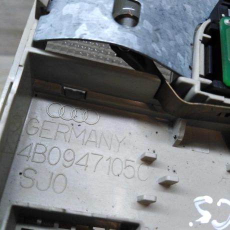 plafon-salonnyi-audi-a6-c5-art-43120-big-4