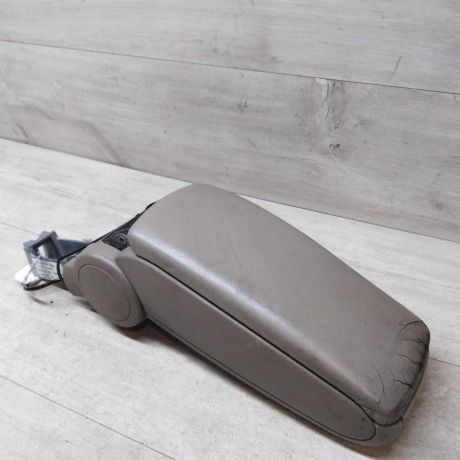 podlokotnik-audi-a6-c5-art-43122-big-0