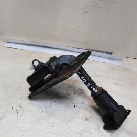 kreplenie-zapasnogo-kolesa-volvo-xc90-rest-art-43440-big-0