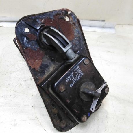 kreplenie-zapasnogo-kolesa-volvo-xc90-rest-art-43440-big-2