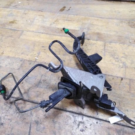 pedal-scepleniia-cilindr-magistral-ford-focus-3-rest-17gv-art-44298-big-4