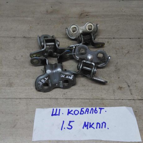 petlia-dveri-chevrolet-cobalt-art-45567-big-0