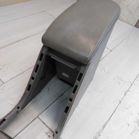 podlokotnik-renault-megane-2-art-45700-big-7