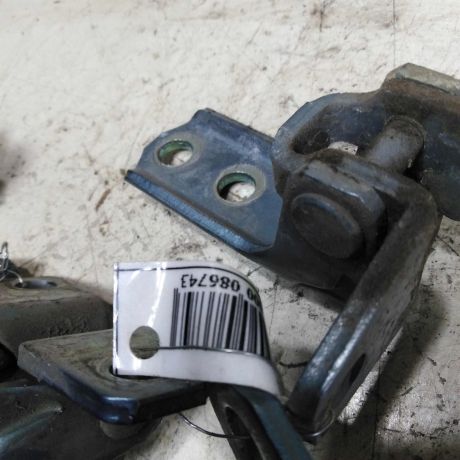 petlia-dveri-mitsubishi-lancer-10-ostatok-dve-stuki-zadniaia-levaia-verxniaia-zadniaia-levaia-nizniaia-art-45769-big-2