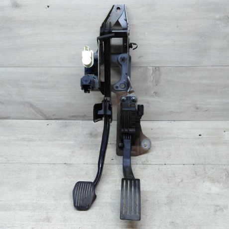 blok-pedalei-pedalnyi-uzel-ford-focus-2-do-rest-mkpp-art-45903-big-0