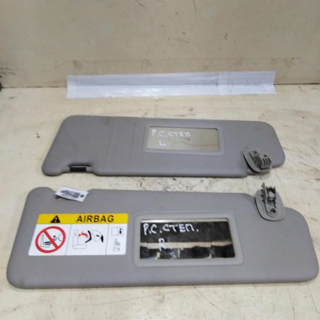 kozyrek-solncezashhitnyi-renault-sandero-ii-stepway-15gv-art-46693-big-0