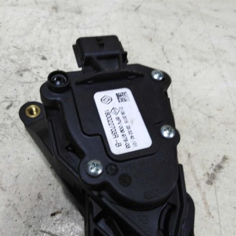 pedal-gaza-renault-sandero-ii-stepway-15gv-renault-logan-ii-art-46710-big-1
