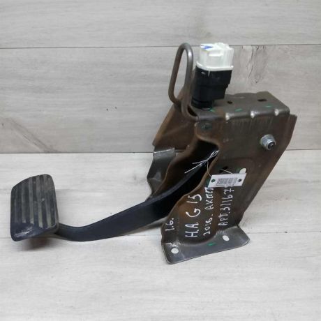 pedal-tormoza-nissan-almera-iii-g15-akpp-art-47418-big-0