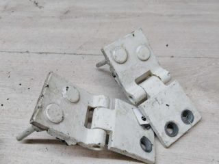 petlia-dveri-bagaznika-volkswagen-transporter-t4-art-47603