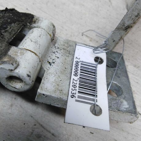 petlia-dveri-bagaznika-volkswagen-transporter-t4-art-47603-big-3