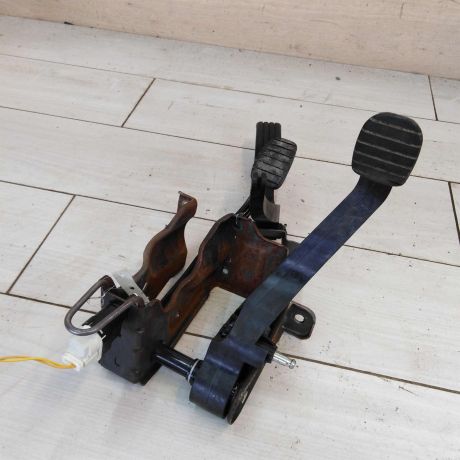 blok-pedalei-lada-largus-art-47725-big-0