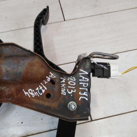 blok-pedalei-lada-largus-art-47725-big-3