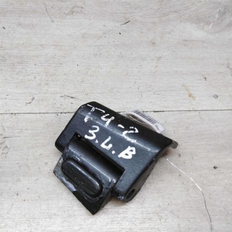 petlia-raspasnoi-dveri-zadniaia-levaia-verxniaia-volkswagen-transporter-t4-art-48094-big-0