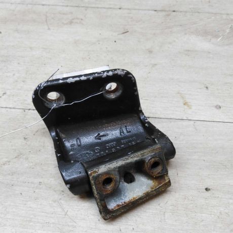 petlia-raspasnoi-dveri-zadniaia-levaia-verxniaia-volkswagen-transporter-t4-art-48094-big-3