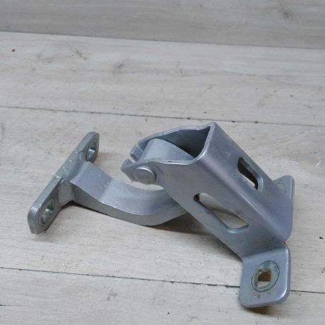 petlia-nizniaia-raspasnoi-zadnei-pravoi-dveri-lada-largus-art-48142-big-0