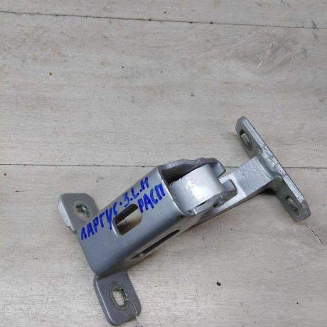 petlia-nizniaia-raspasnoi-zadnei-levoi-dveri-lada-largus-art-48143-big-2