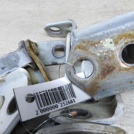 petlia-dveri-mazda-3-bl-art-48250-big-1