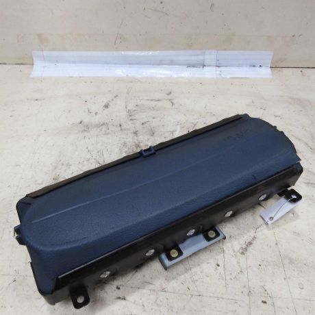 poduska-bezopasnosti-airbag-pravaia-renault-scenic-1-do-rest-art-49327-big-0