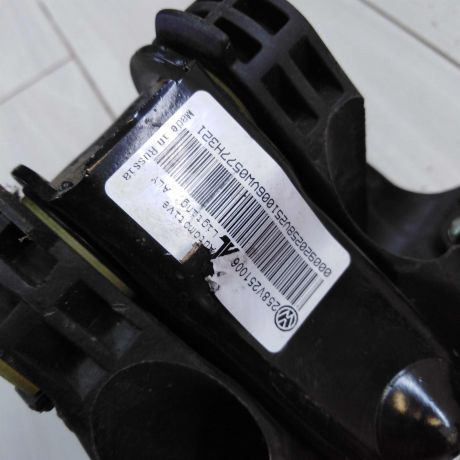 pedalnyi-uzel-blok-pedalei-mkpp-volkswagen-polo-sedan-art-49677-big-2