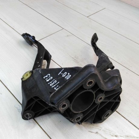 pedalnyi-uzel-blok-pedalei-mkpp-volkswagen-polo-sedan-art-49677-big-4