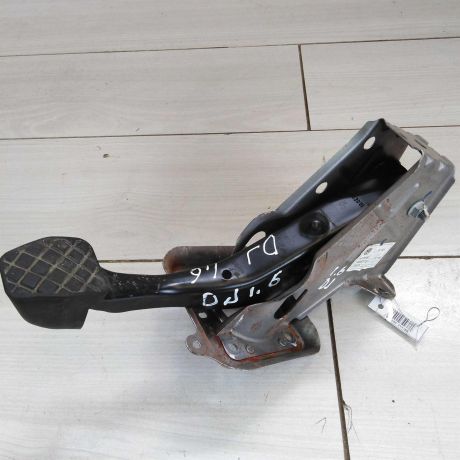 pedal-tormoza-volkswagen-jetta-5-golf-5-art-50020-big-0