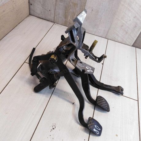 pedalnyi-uzel-audi-80-b4-pedal-art-50079-big-0
