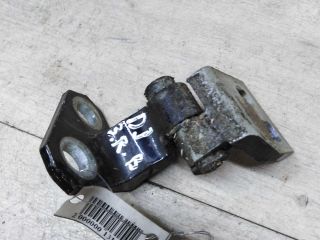 petlia-dveri-zadniaia-pravaia-verxniaia-volkswagen-jetta-5-16i-art-50121