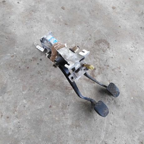 pedalnyi-uzel-audi-100-c4-pedal-audi-a6-c4-art-50132-big-0