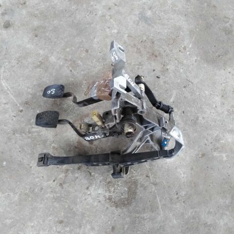 pedalnyi-uzel-audi-80-b3-pedal-art-50276-big-0
