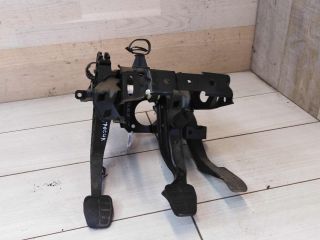 pedalnyi-uzel-volkswagen-golf-3-pedal-volkswagen-vento-art-50282
