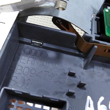 plafon-osveshheniia-salona-fonar-audi-a6-c5-art-50788-big-2