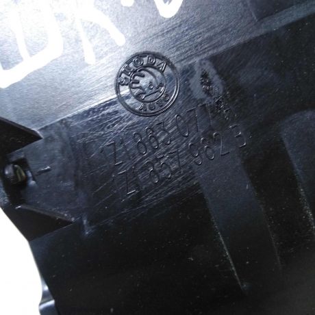 pepelnica-skoda-octavia-a5-06gv-art-50932-big-2