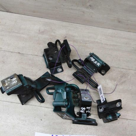 petlia-dveri-audi-a8-d2-97gv-art-50933-big-0