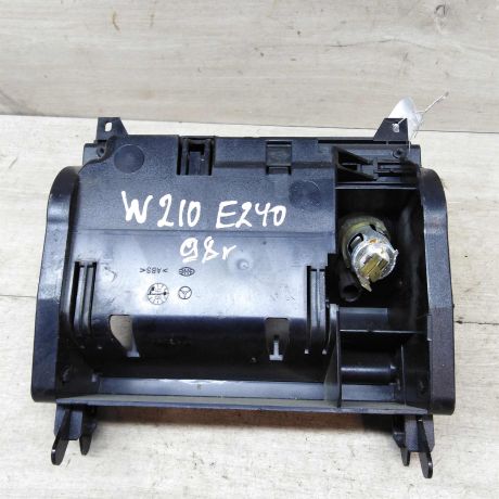 pepelnica-mercedes-e-class-w210-art-51726-big-2